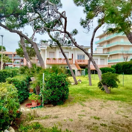 M335 Marcelli, Ampio Bilocale Fronte Mare Con Balcone Apartmán Marcelli